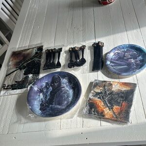 Video Game Themed Party Supplies plates lg&sm, cutlery, table cloth Set for 6